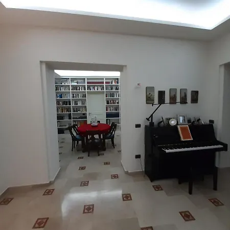 Quarto em Acomodações Particulares L'arnia Nápoles